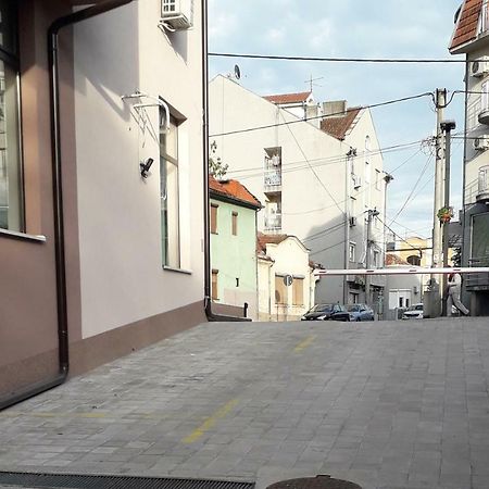 Promenada apartmani Kruševac Exterior foto